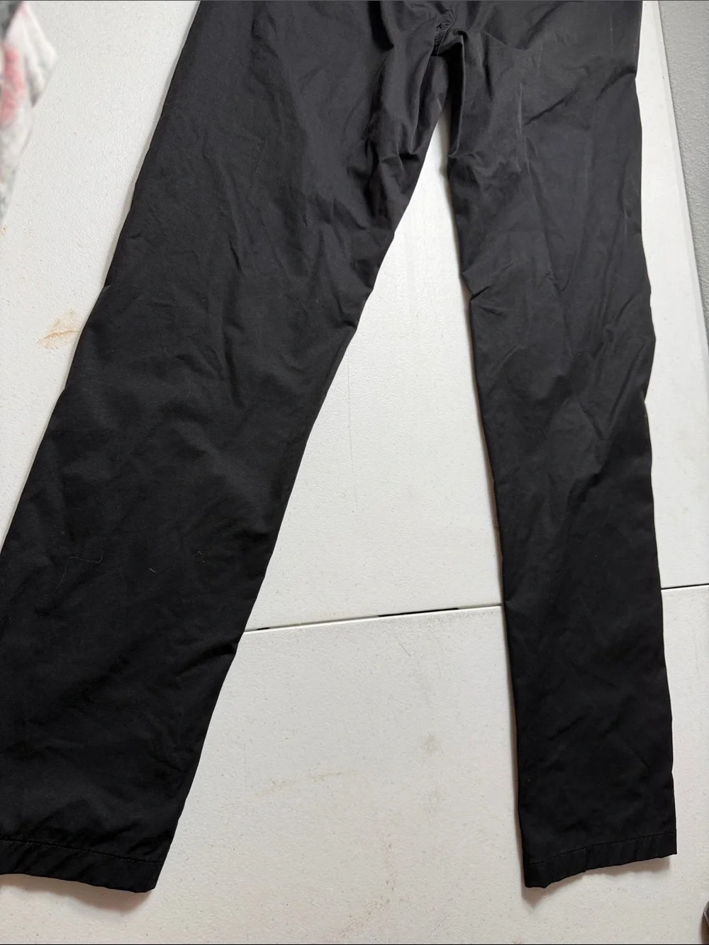 Men's Black Elastic-Waist Chino Pants